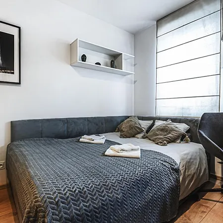 Komfort W Centrum Z Klimatyzacja فروتسواف